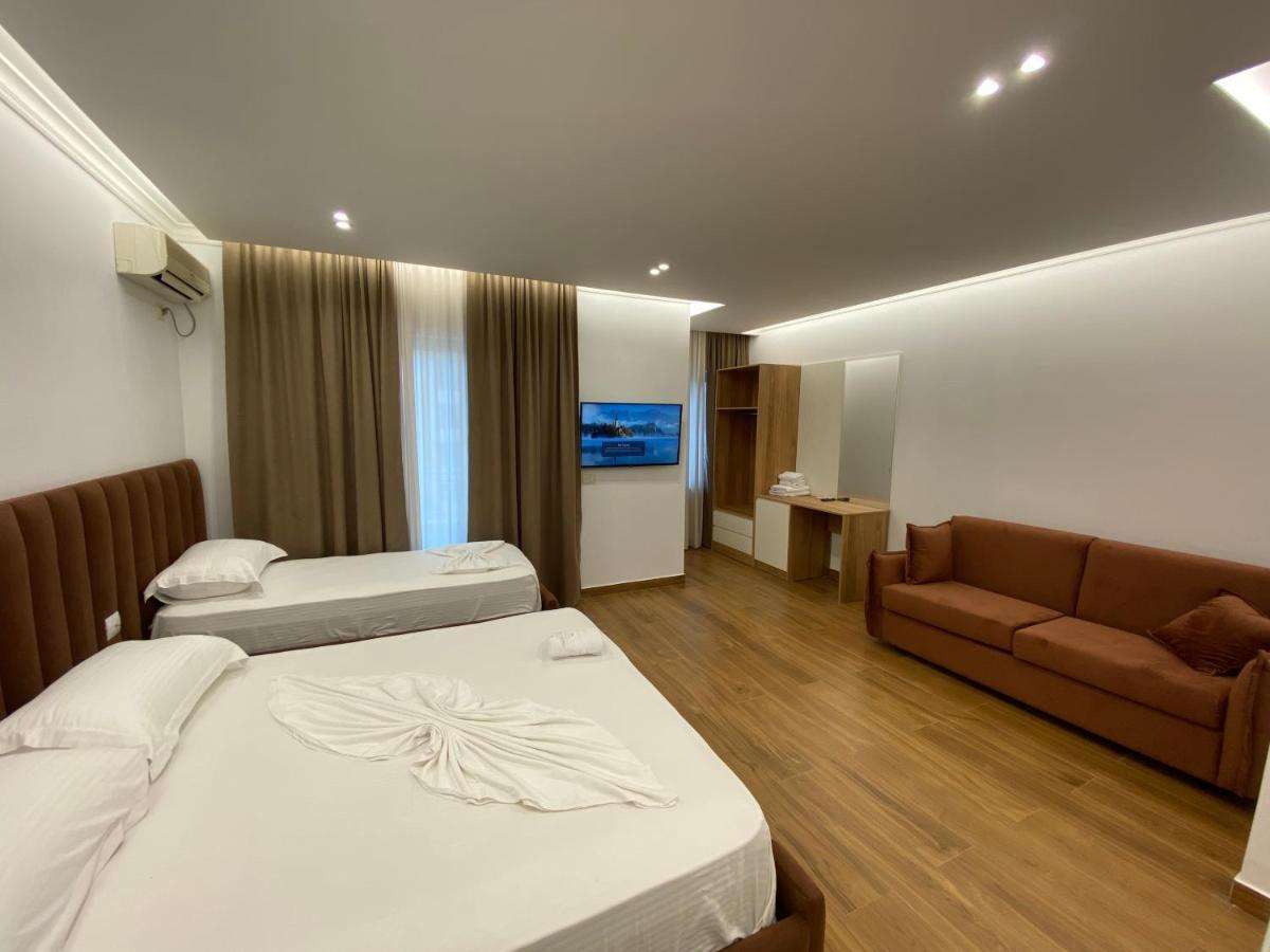 Hotel Vila Mare Durrës Exteriér fotografie