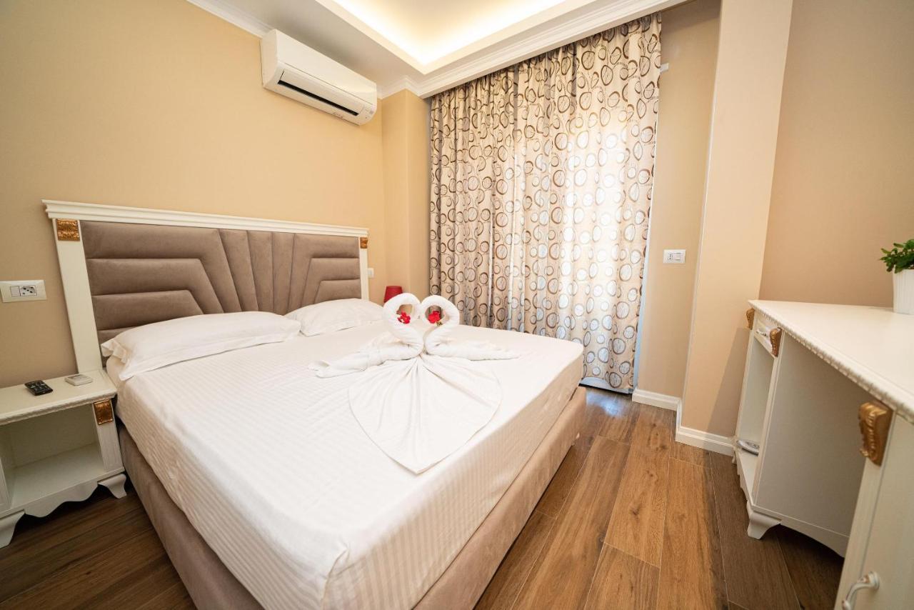 Hotel Vila Mare Durrës Exteriér fotografie